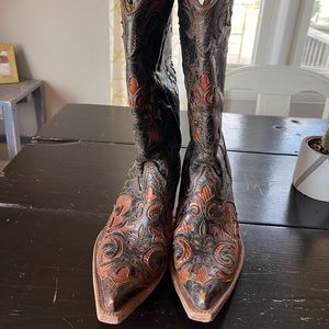 Womens Corral Boots Sz 9